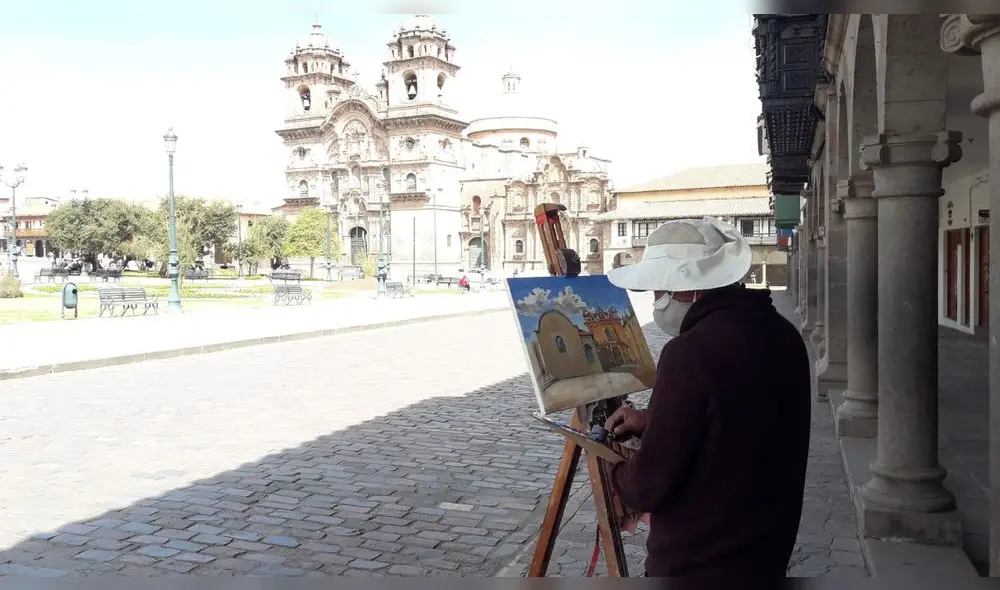 Desde hoy las personas pueden recorrer libremente la Plaza Mayor de Cusco. Foto: La República