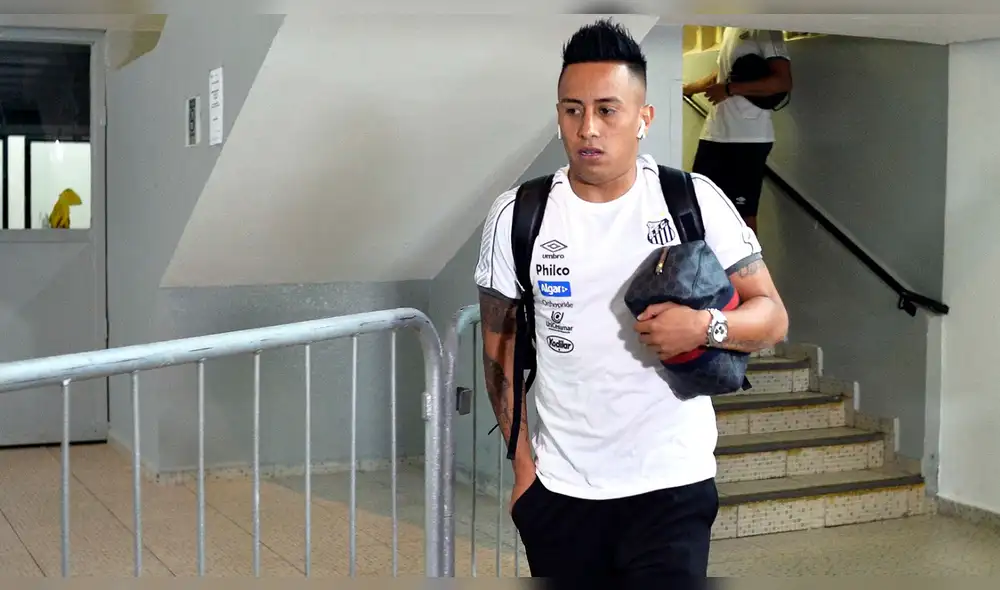 Christian Cueva no continuaría en el Santos FC de Brasil. Foto: Santos FC.