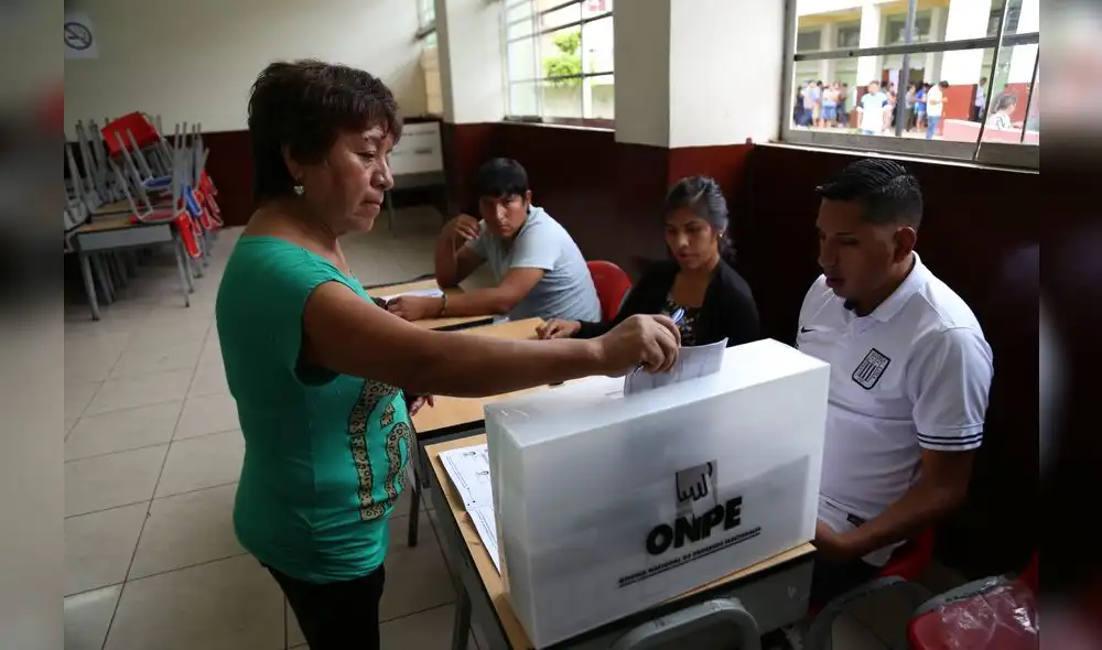 A dos meses de elecciones designan jefe de la ONPE y siguen denuncias en el JNE