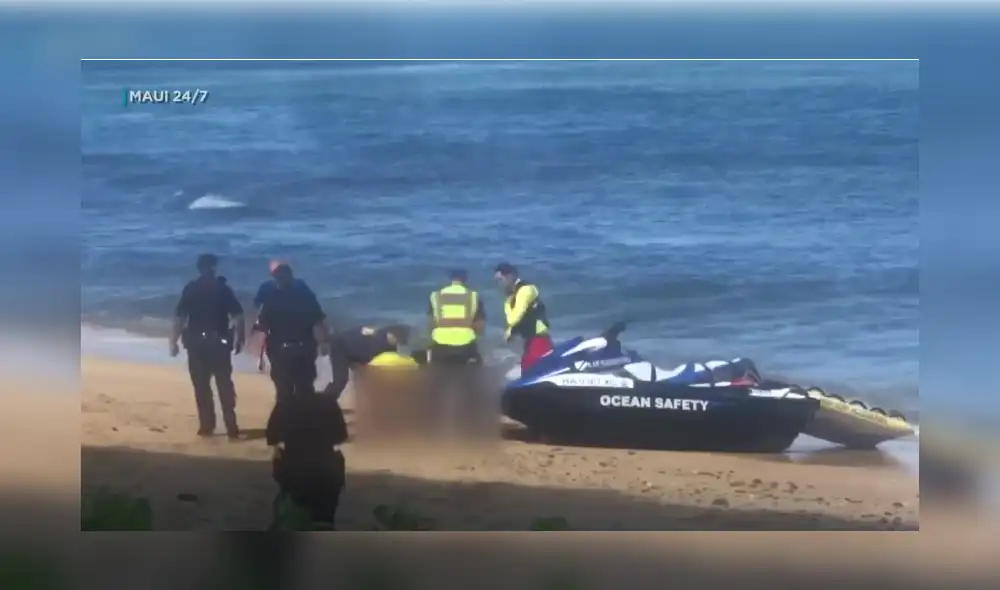 Hombre muere atacado por un tiburón en Hawái mientras nadaba