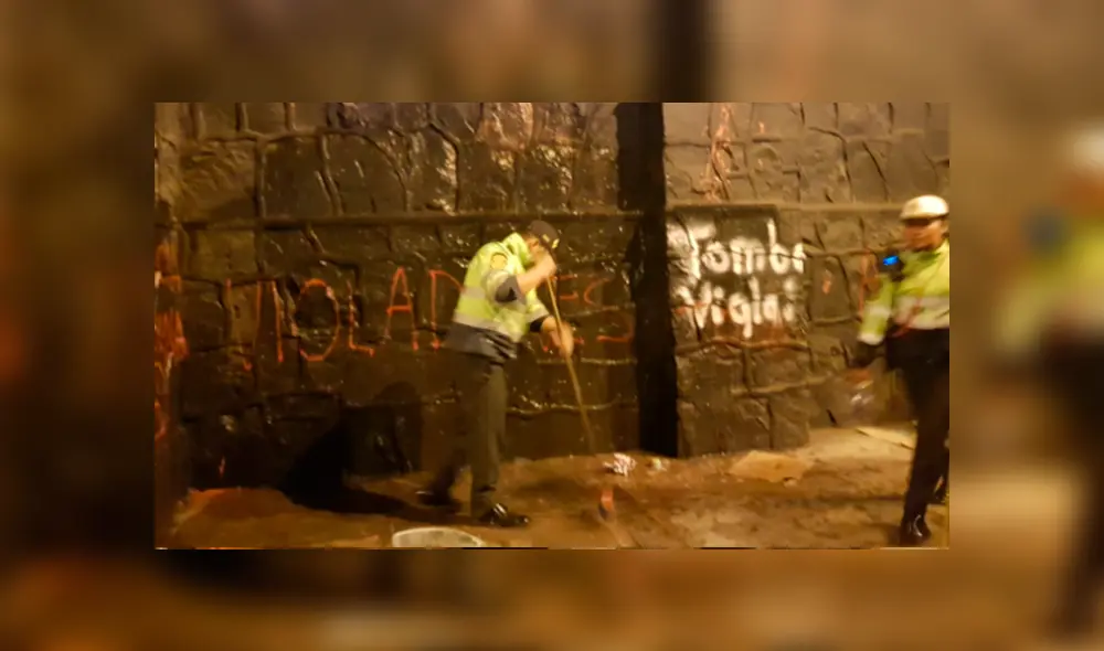 Cercado de Lima: protestan en comisaría contra policías acusados de abusar a una joven en Barranca Cercado de Lima: protestan en comisaría contra policías acusados de abusar a una joven en Barranca