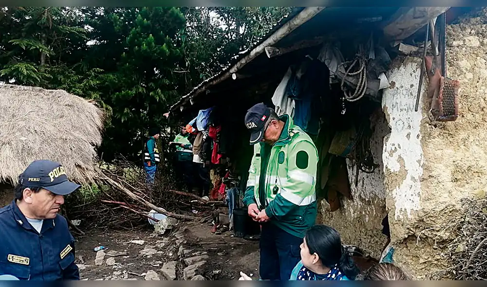 Fatalidad. La familia descansaba cuando fue atacada por desconocidos. PNP investiga el caso.