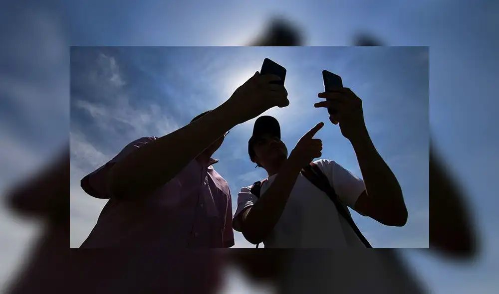 Redes sociales: el refugio de menores sin presencia familiar