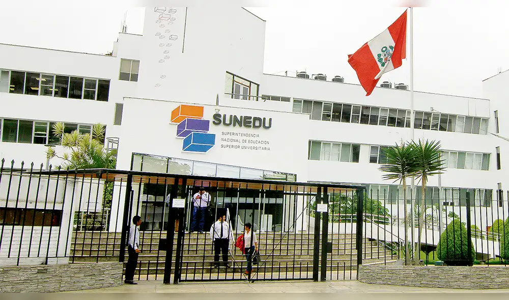 15 universidades públicas y 51 privadas buscan licenciamiento
