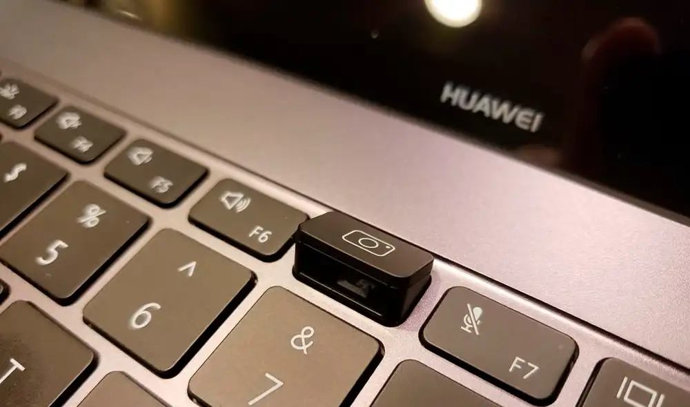 Huawei MateBook X esconde su cámara en el teclado. Foto: Huawei