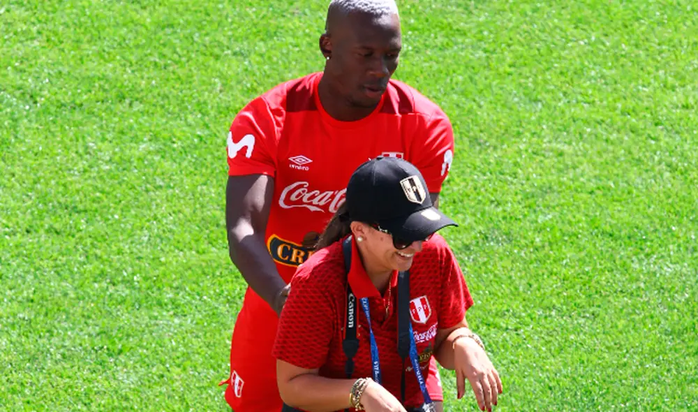 Luis Advíncula y Romina Antoniazzi tienen una gran amistad desde la selección peruana. | Foto: GLR