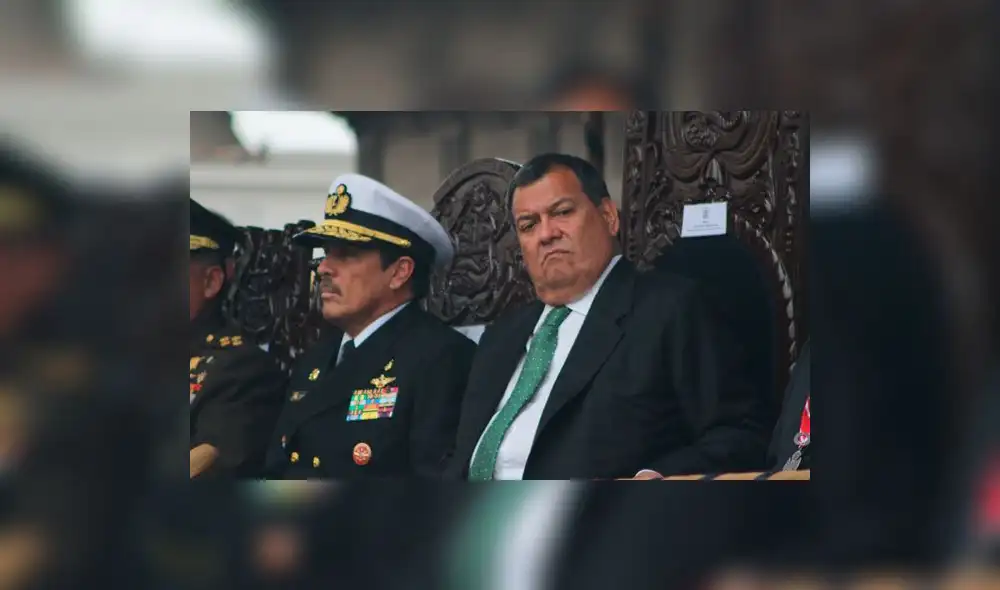 Ministro de Defensa asegura que está dispuesto a informar al Congreso sobre tragedia en Marbella Ministro de Defensa asegura que está dispuesto a informar al Congreso sobre tragedia en Marbella