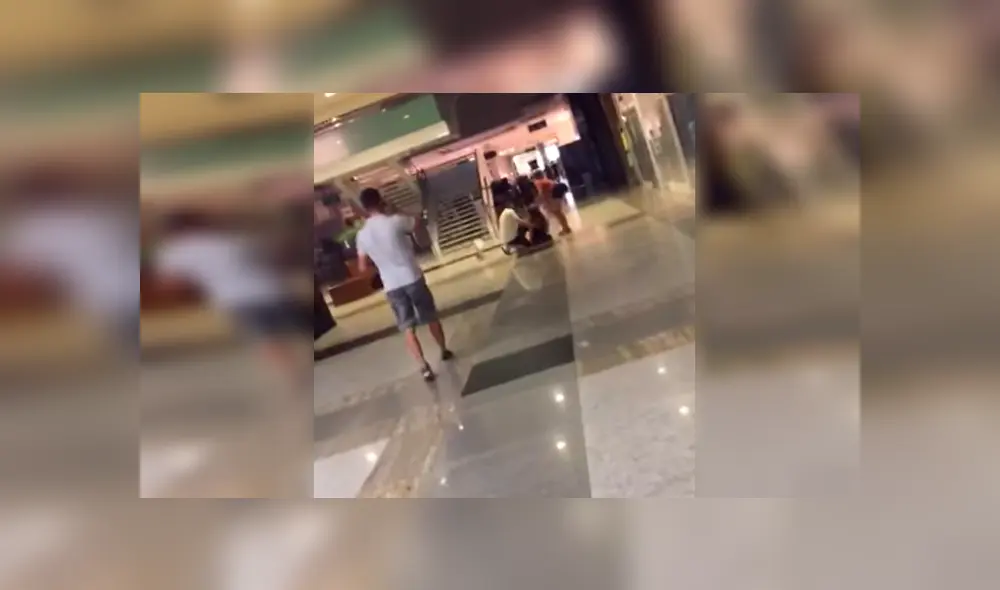 YouTube: ¿Poseída? Joven grita descontroladamente tras ver una película de terror en el cine [VIDEO]