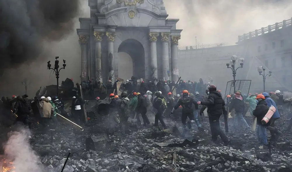 Protestas y barricadas en las calles de Ucrania en febrero del 2014. AFP