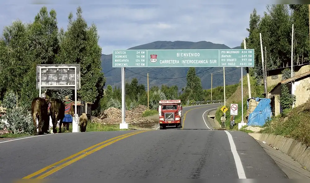 Puno redobla control en sus límites con Arequipa, Cusco y Madre de Dios por casos de Covid-19 Puno redobla control en sus límites con Arequipa, Cusco y Madre de Dios por casos de Covid-19