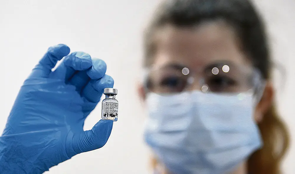 foto efe médico vacuna covid foto efe médico vacuna covid