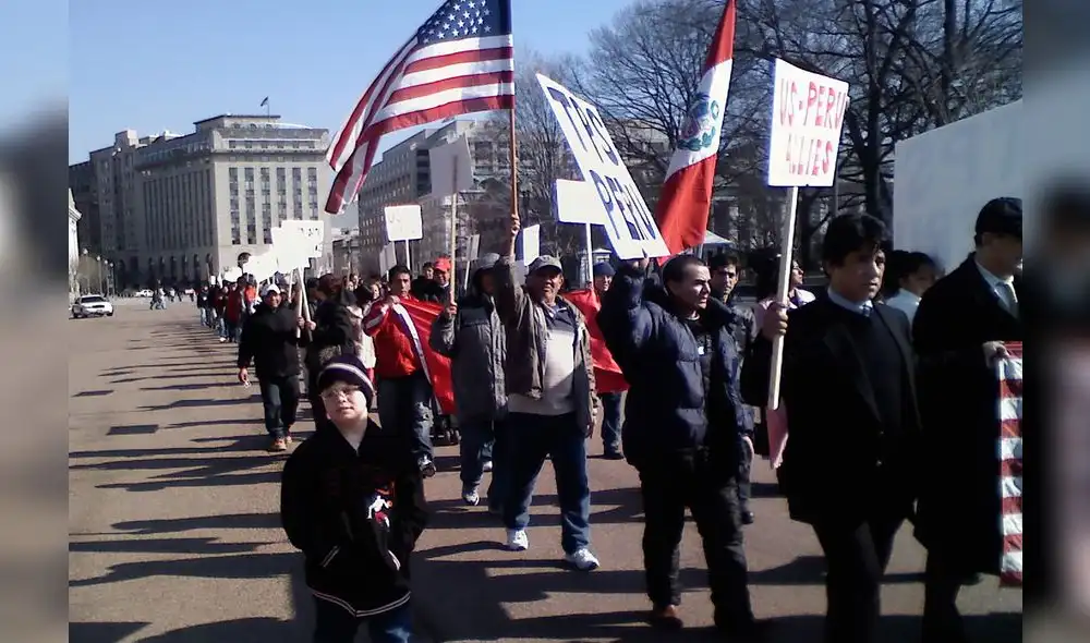 Más de 350 mil peruanos podrían ser deportados de EE.UU. Más de 350 mil peruanos podrían ser deportados de EE.UU.