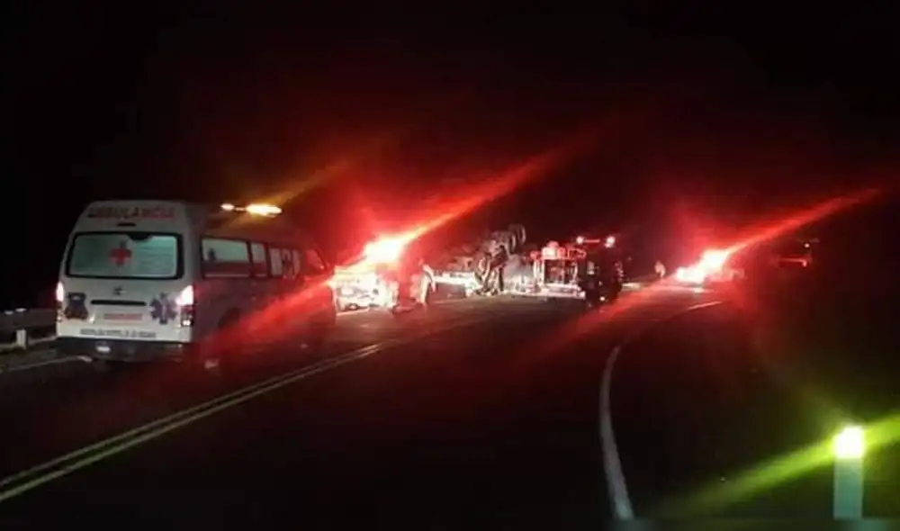 Accidente de tránsito en vía a Tumbes Accidente de tránsito en vía a Tumbes