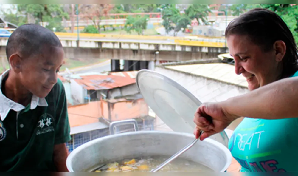 Comedores comunitarios luchan contra el hambre infantil en Venezuela