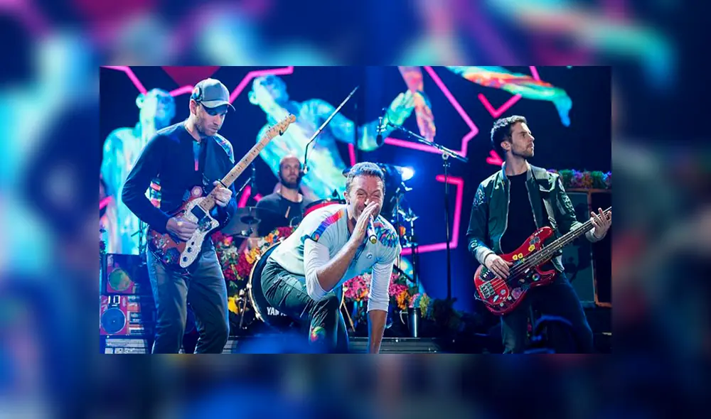 Desliza las imágenes de Google Translate hacia la izquierda que muestran el resultado con el nombre de la banda Coldplay.