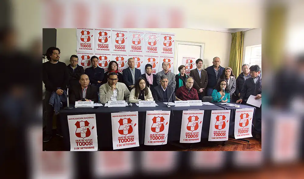 Compromiso. Estudiantes se suman a manifestación popular.