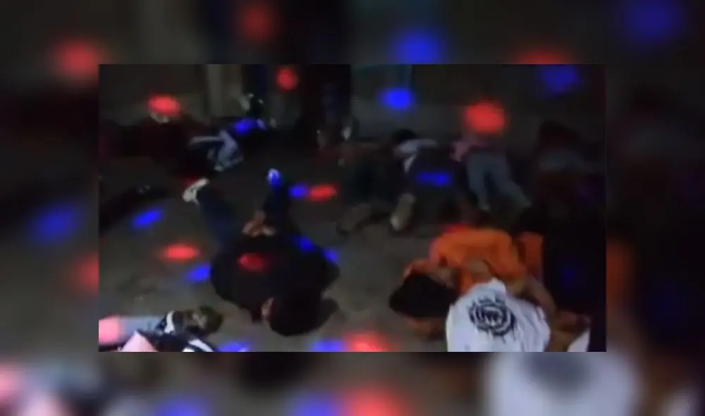 Intervenidos fueron conducidos hacia la comisaría. (Foto: Captura de video / ATV Noticias) Intervenidos fueron conducidos hacia la comisaría. (Foto: Captura de video / ATV Noticias)
