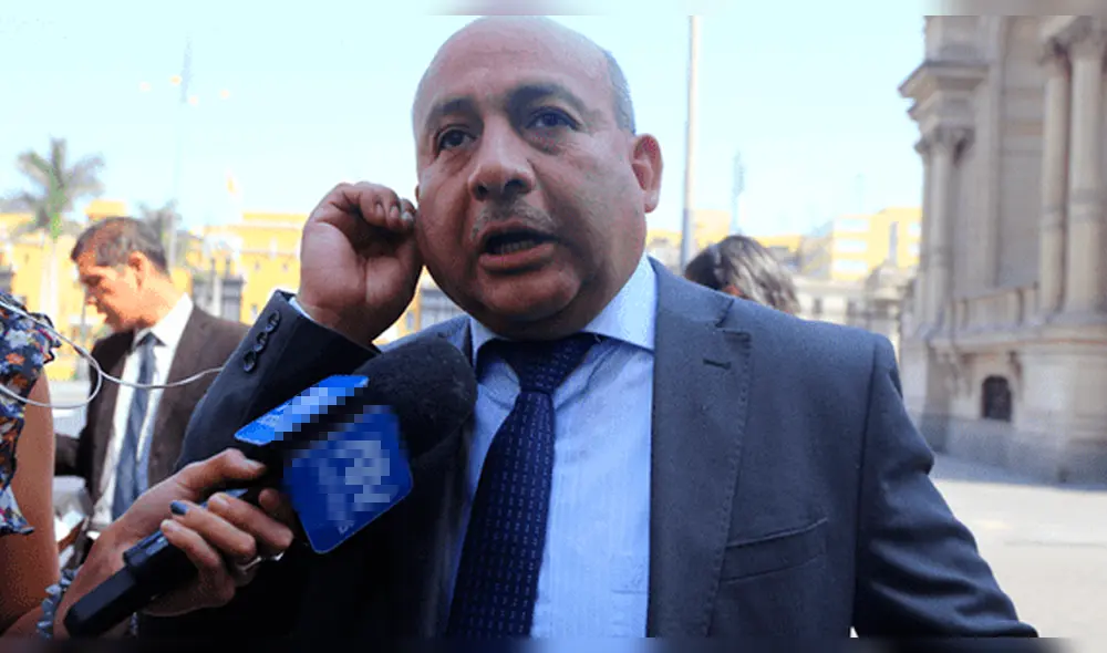 Congresista Moisés Guia Pianto renuncia a la bancada de Peruanos por el Kambio Congresista Moisés Guia Pianto renuncia a la bancada de Peruanos por el Kambio