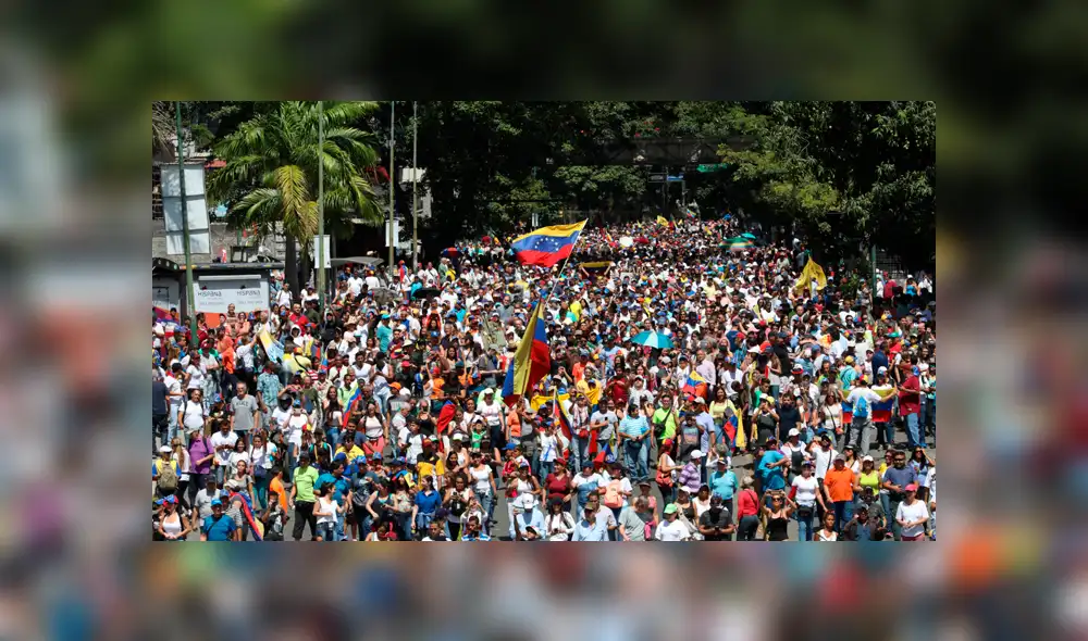 Venezuela marchó contra Maduro y exigió ayuda humanitaria