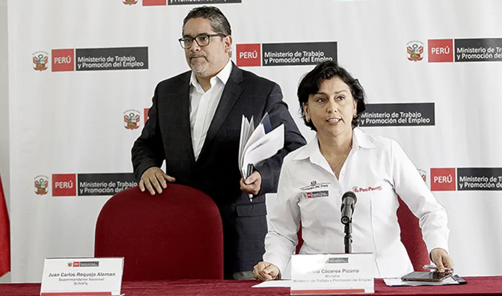 Dieron informe. Ministra de Trabajo, Sylvia Cáceres, y el jefe de Sunafil, Juan Requejo. (Foto: Aldair Mejía) Dieron informe. Ministra de Trabajo, Sylvia Cáceres, y el jefe de Sunafil, Juan Requejo. (Foto: Aldair Mejía)