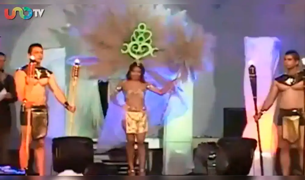 YouTube: Pánico en concurso de belleza al incendiarse traje de candidata [VIDEO]