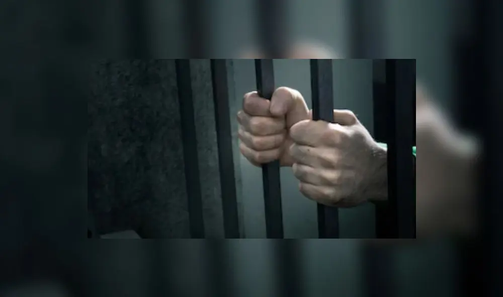 Presunto ladrón permanecerá tras las rejas mientras lo investigan. Foto: Shutterstock. Presunto ladrón permanecerá tras las rejas mientras lo investigan. Foto: Shutterstock.