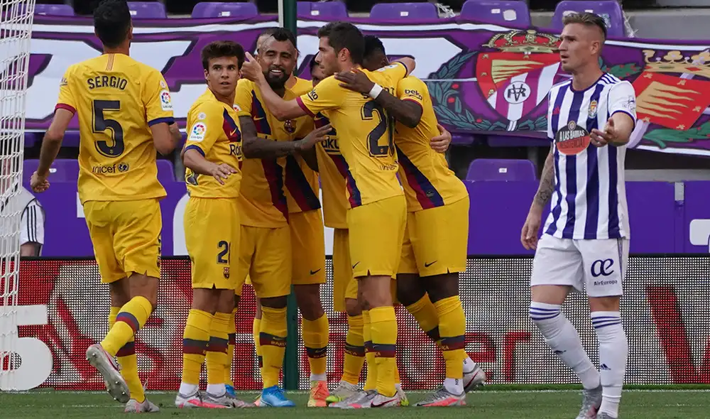 Arturo Vidal marcó el primer gol en el partido del FC Barcelona contra Valladolid. | Foto: AFP