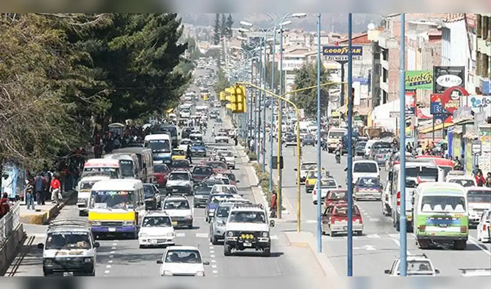 Parque automotor se duplicó en 7 años con mototaxis y minivanes