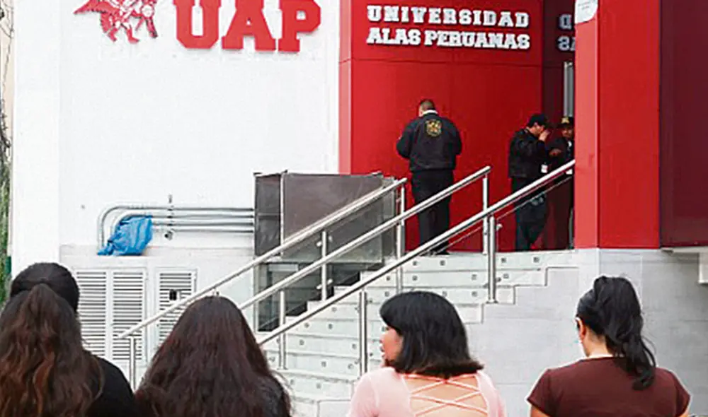 Universidades públicas se alistan a recibir alumnos de entidades sin licencia Universidades públicas se alistan a recibir alumnos de entidades sin licencia