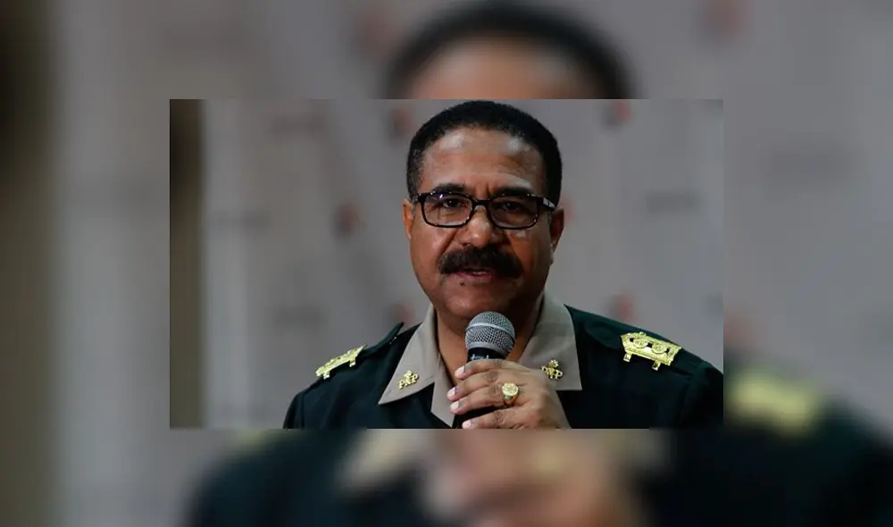 Luciana León disponía de su resguardo PNP para que le haga las compras Luciana León disponía de su resguardo PNP para que le haga las compras