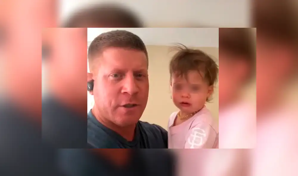 Papá causó furor en Facebook al mostrar la peculiar forma en la que logra calmar el llanto de sus hijos