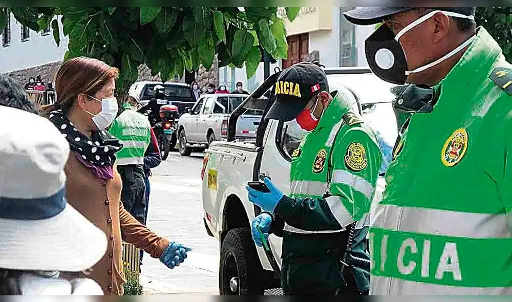 en primera línea. Policías en Cusco dan positivo a virus.