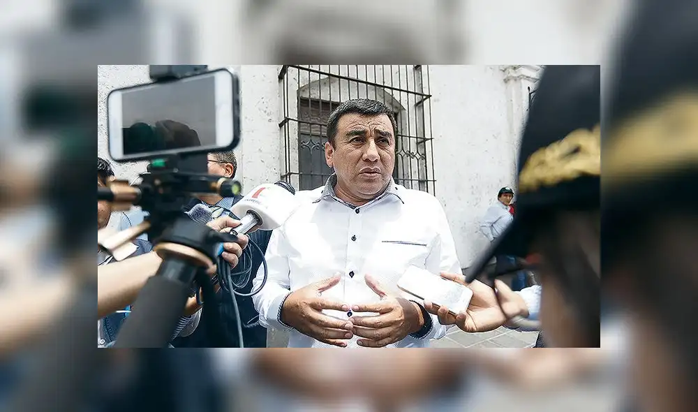 Consejeros piden a Cáceres Llica decidir futuro de gerente de Autodema