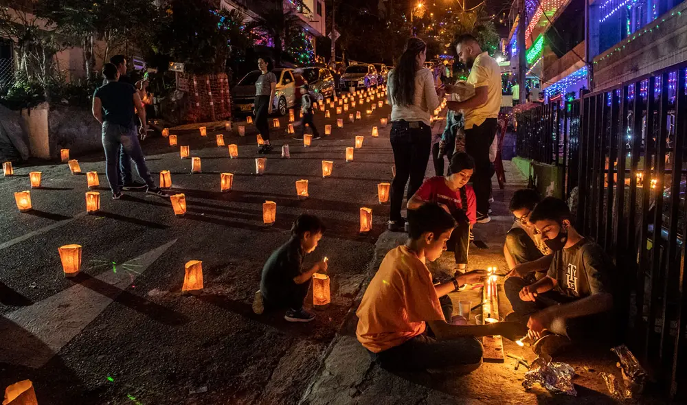 Medellín es una de las ciudades de Colombia donde el Día de las Velitas se vive con más intensidad. Foto: AFP Medellín es una de las ciudades de Colombia donde el Día de las Velitas se vive con más intensidad. Foto: AFP