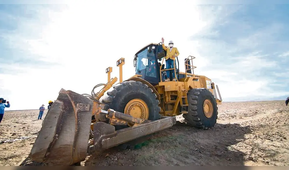 no arrancó. Gobernador Cáceres lanzó inicio de obra que no arranca por falta de permisos.