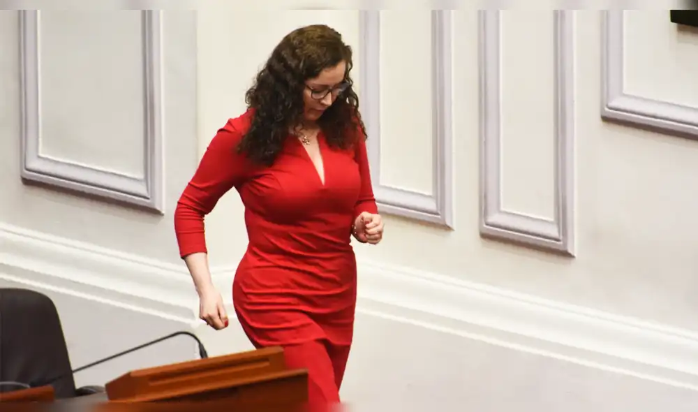 Bartra: "Antes del referéndum, en FP ya habíamos decidido no ir a la reelección" Bartra: "Antes del referéndum, en FP ya habíamos decidido no ir a la reelección"