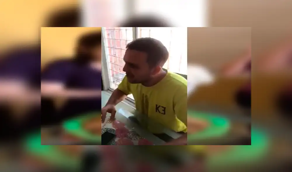 En Facebook, los miembros de una familia decidieron celebrar el cumpleaños de su mascota con una curiosa fiesta. En Facebook, los miembros de una familia decidieron celebrar el cumpleaños de su mascota con una curiosa fiesta.