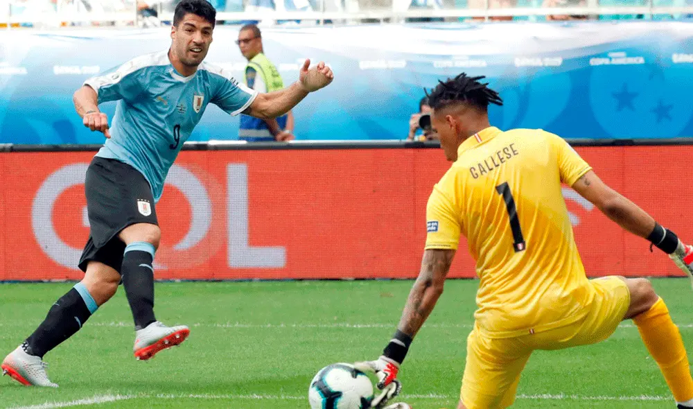 Pedro Gallese habla con Luis Suárez tras la tanda de penales en la Copa América. Pedro Gallese habla con Luis Suárez tras la tanda de penales en la Copa América.