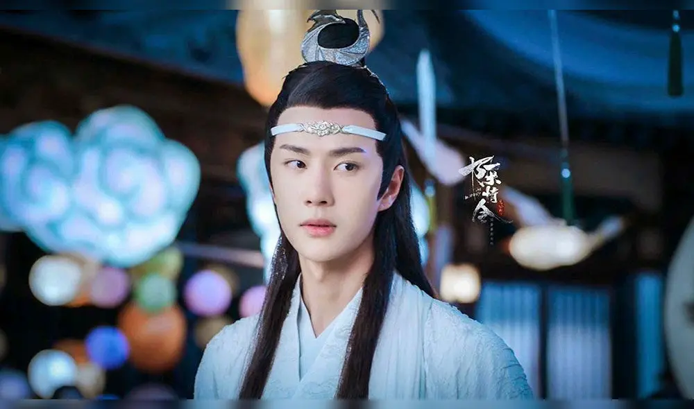 Desliza para ver más fotos de Wang Yibo Desliza para ver más fotos de Wang Yibo