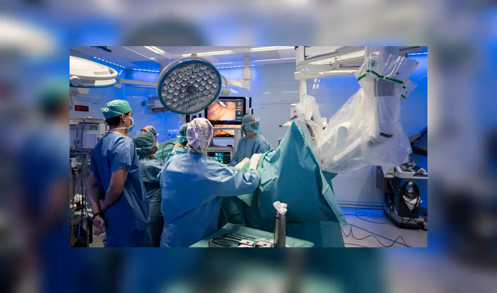 Un trasplante de hígado en el Hospital Clinic de Barcelona en enero 2019. GIANLUCA BATTISTA / El País Un trasplante de hígado en el Hospital Clinic de Barcelona en enero 2019. GIANLUCA BATTISTA / El País