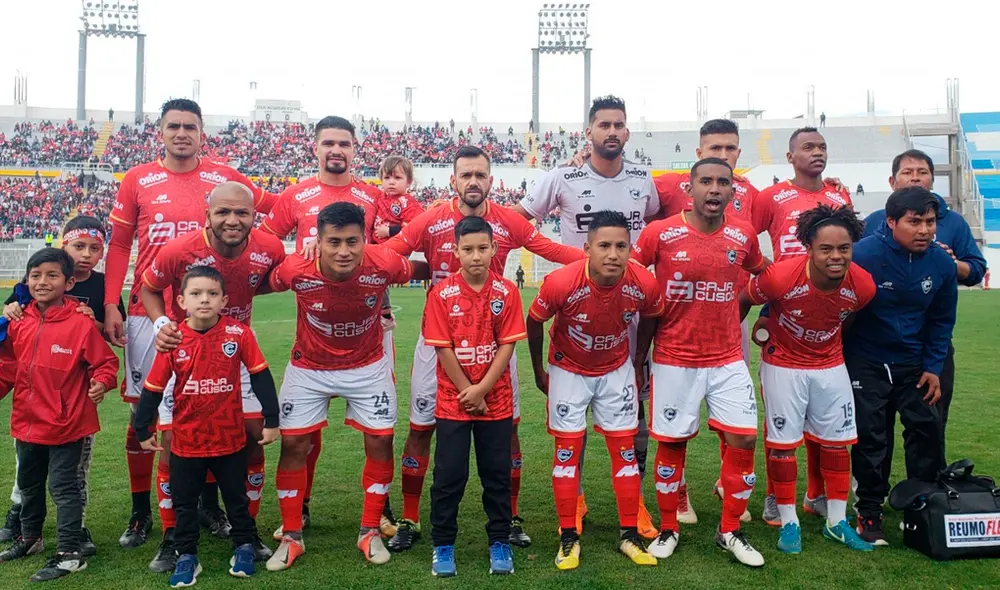 Cienciano está a un triunfo de volver a la Primera División del fútbol peruano. | GLR Cienciano está a un triunfo de volver a la Primera División del fútbol peruano. | GLR