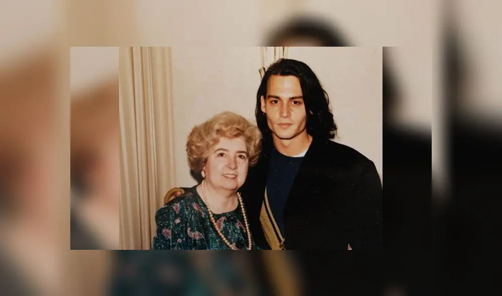 Maria con Johnny Depp. Foto: HLN Bélgica Maria con Johnny Depp. Foto: HLN Bélgica