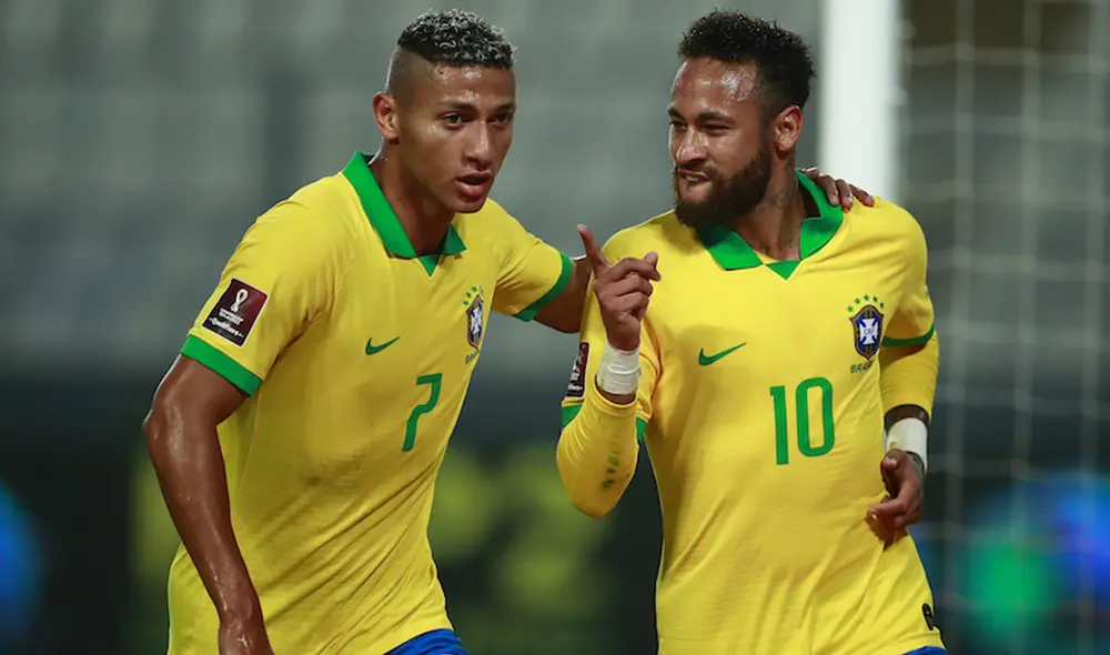 Neymar y Richarlison comparten filas en la selección de Brasil. Foto: AFP