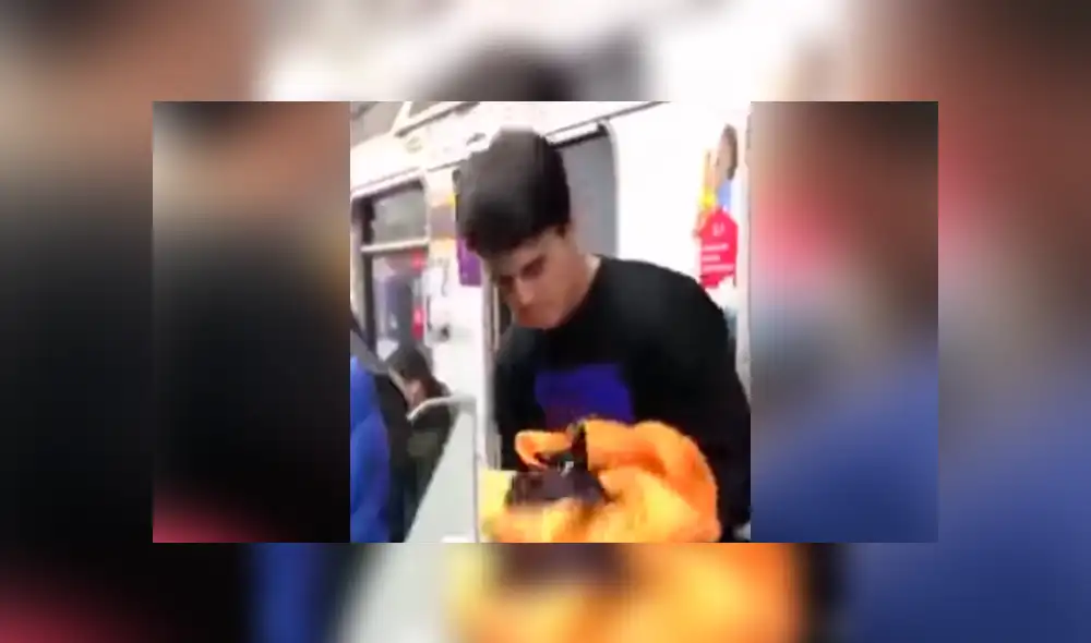 Un chico tuvo una ingeniosa idea para engañar a la gente y conseguir asiento en el transporte público.