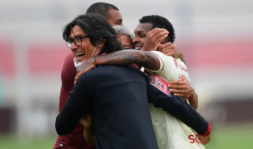 Ángel Comizzo se pronunció sobre la victoria de Universitario sobre Cienciano en la Liga 1. Foto: Liga 1 Ángel Comizzo se pronunció sobre la victoria de Universitario sobre Cienciano en la Liga 1. Foto: Liga 1