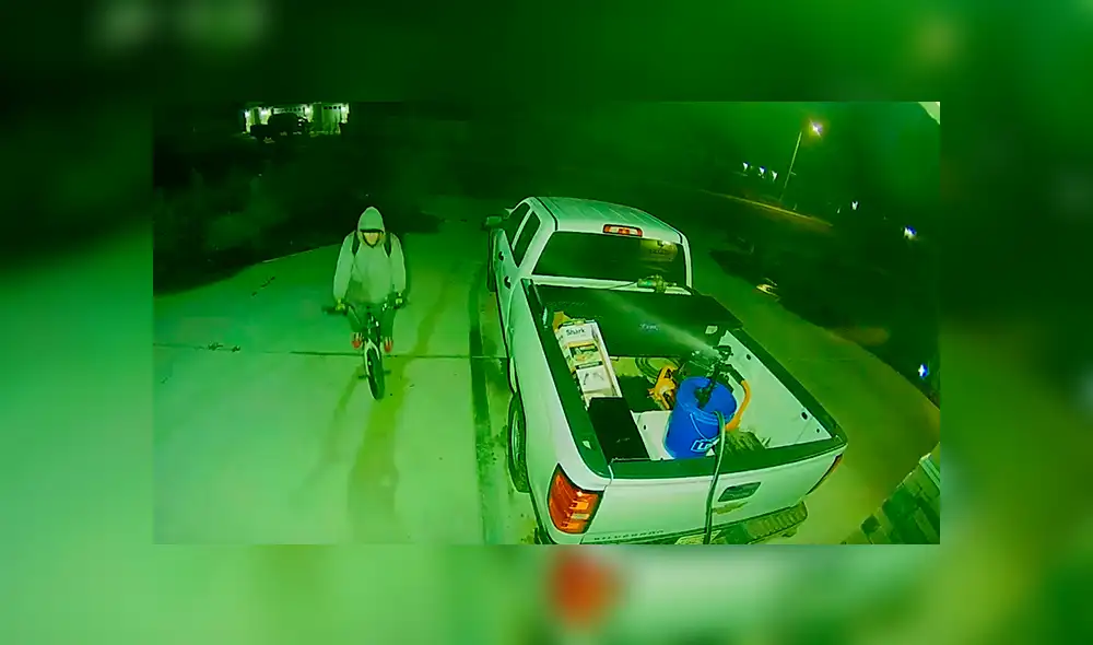 Desliza las imágenes para observar el divertido método que aplicó una familia para ahuyentar a los malhechores.