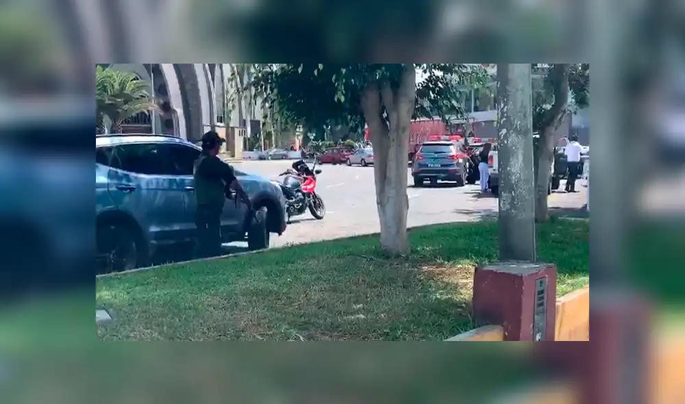 Miraflores: Policía despliega operativo de control de identidad en Óvalo Gutiérrez