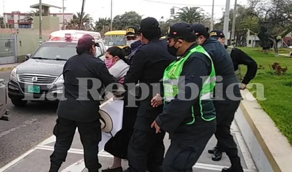 Padres de soldado desaparecido formalizaron denuncia contra policías. Padres de soldado desaparecido formalizaron denuncia contra policías.