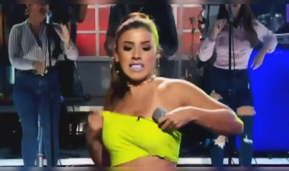 Yahaira Plasencia tuvo percance con su top durante presentación en Miami