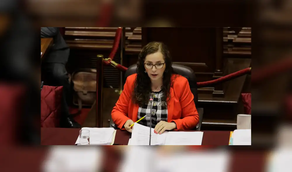 Bartra: No existe constitucionalmente el compromiso de respetar la esencia de la reforma